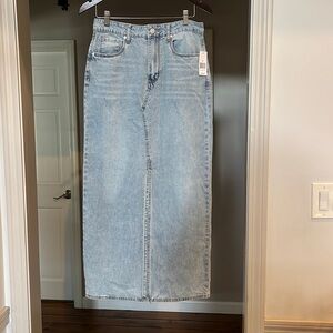 BLANK NYC DENIM MAXI SKIRT - NWT